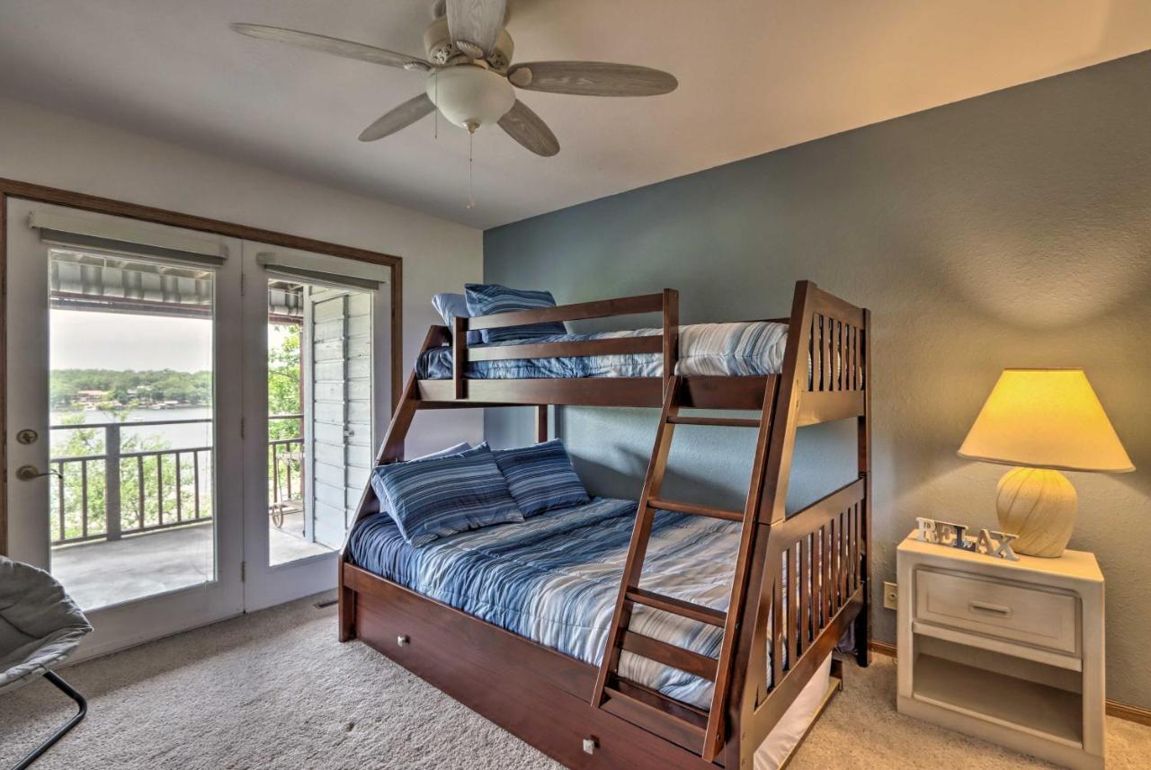 Lakefront Osage Beach Condo With Balcony And Views! Luaran gambar